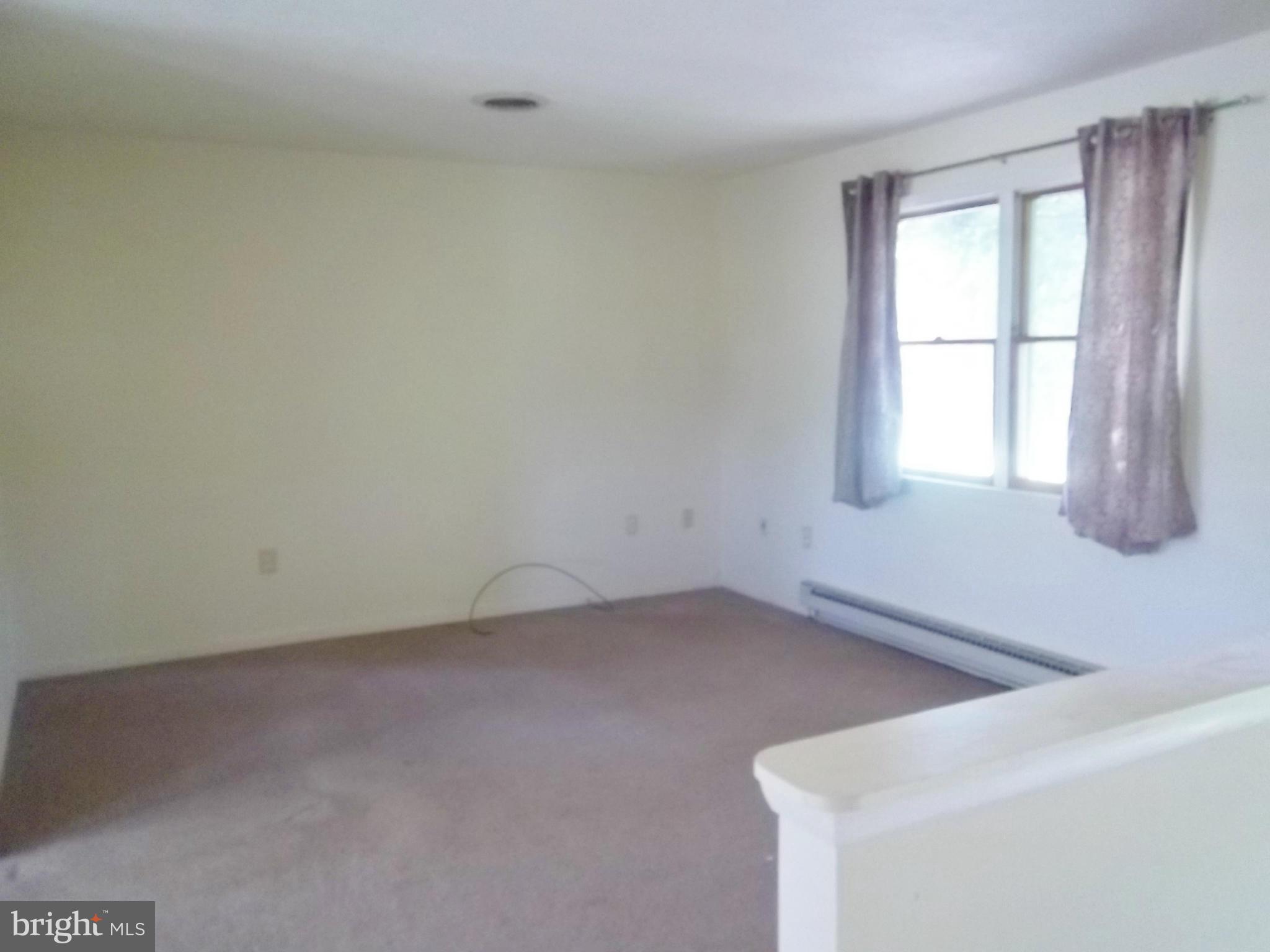44 Colonial Way Rising Sun, MD 21911 - Photo 5 of 16 Living Room