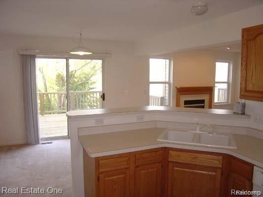 423 Lilly View Court Howell, MI 48843 - Photo 7 of 22 GetMedia.ashx-8