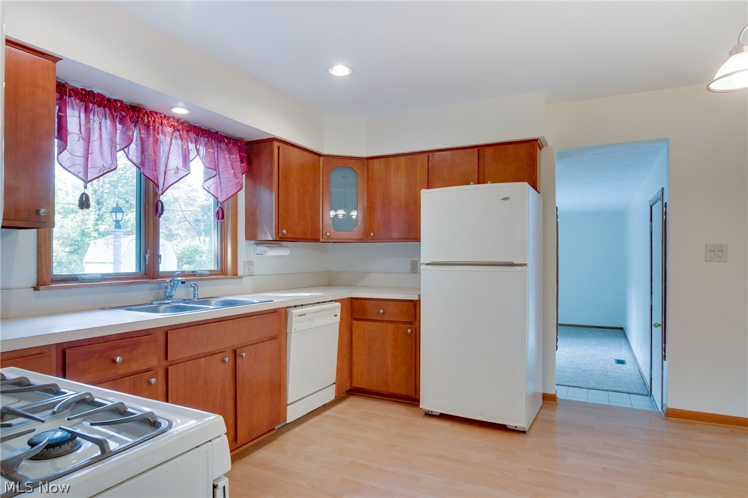 156 Hurd Road Aurora, OH 44202 - Photo 8 of 25