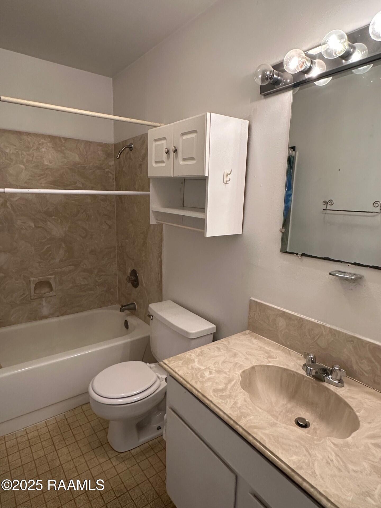 701 South College Road, Unit 309 Lafayette, LA 70503 - Photo 11 of 11 thumbnail_IMG_7598