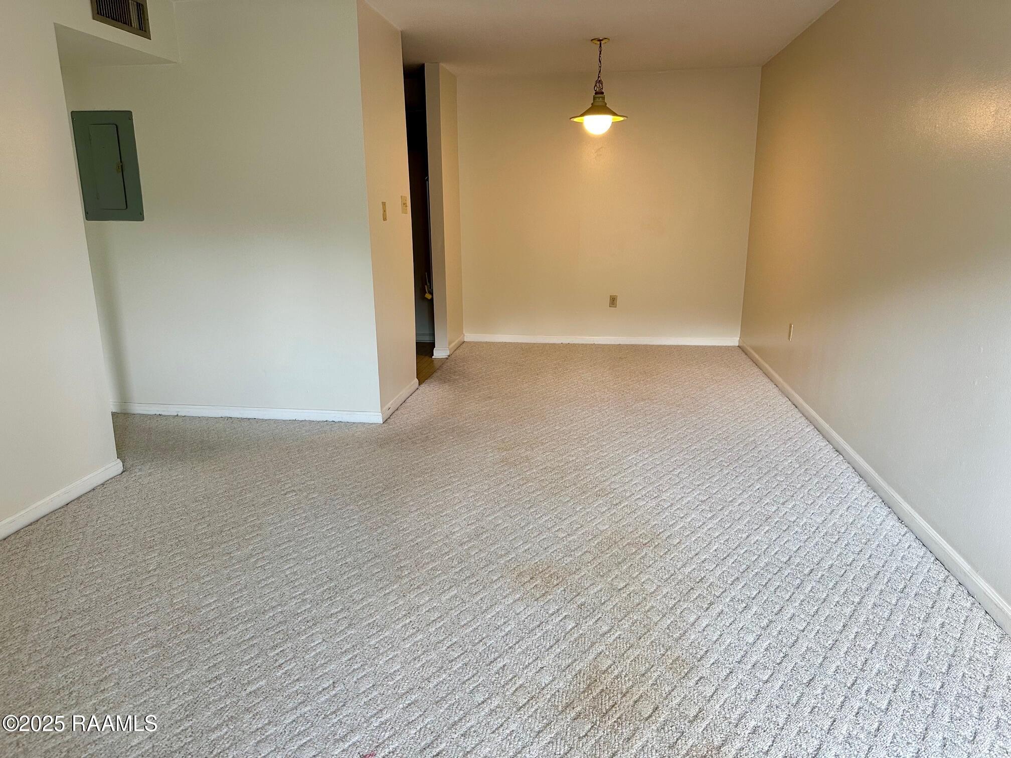 701 South College Road, Unit 309 Lafayette, LA 70503 - Photo 4 of 11 Living area 4.21.25