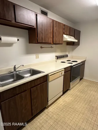 $73,125 | 701 South College Road, Unit 309, Lafayette, LA 70503