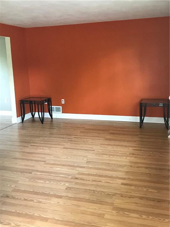 3858 Edge Road Pittsburgh, PA 15227 - Photo 11 of 23