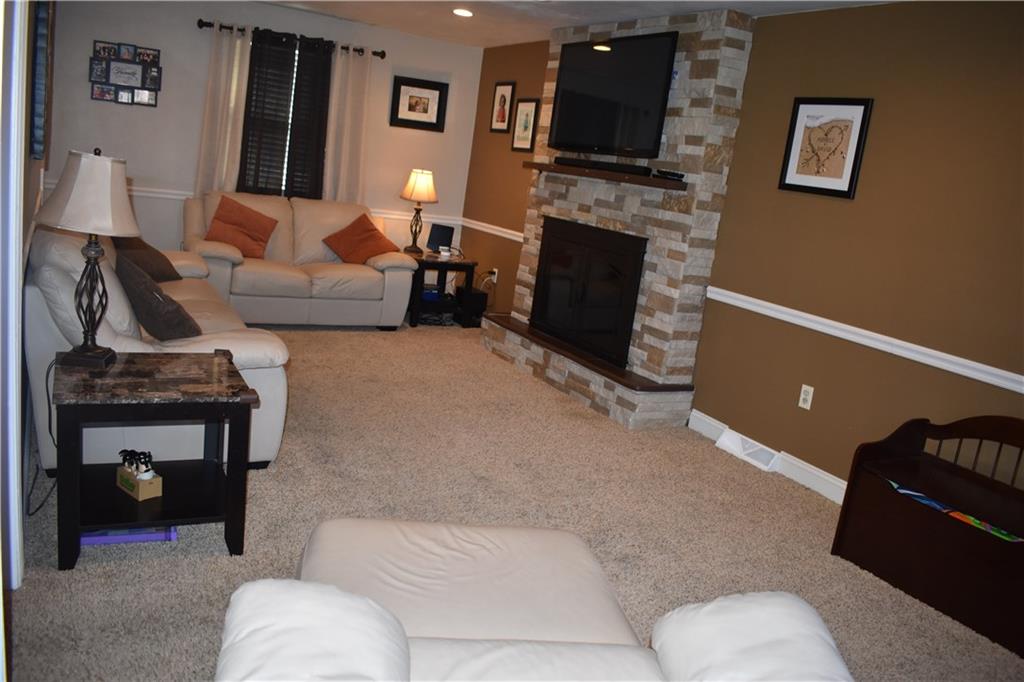 3858 Edge Road Pittsburgh, PA 15227 - Photo 5 of 23 Large Family Room that leads to the deck