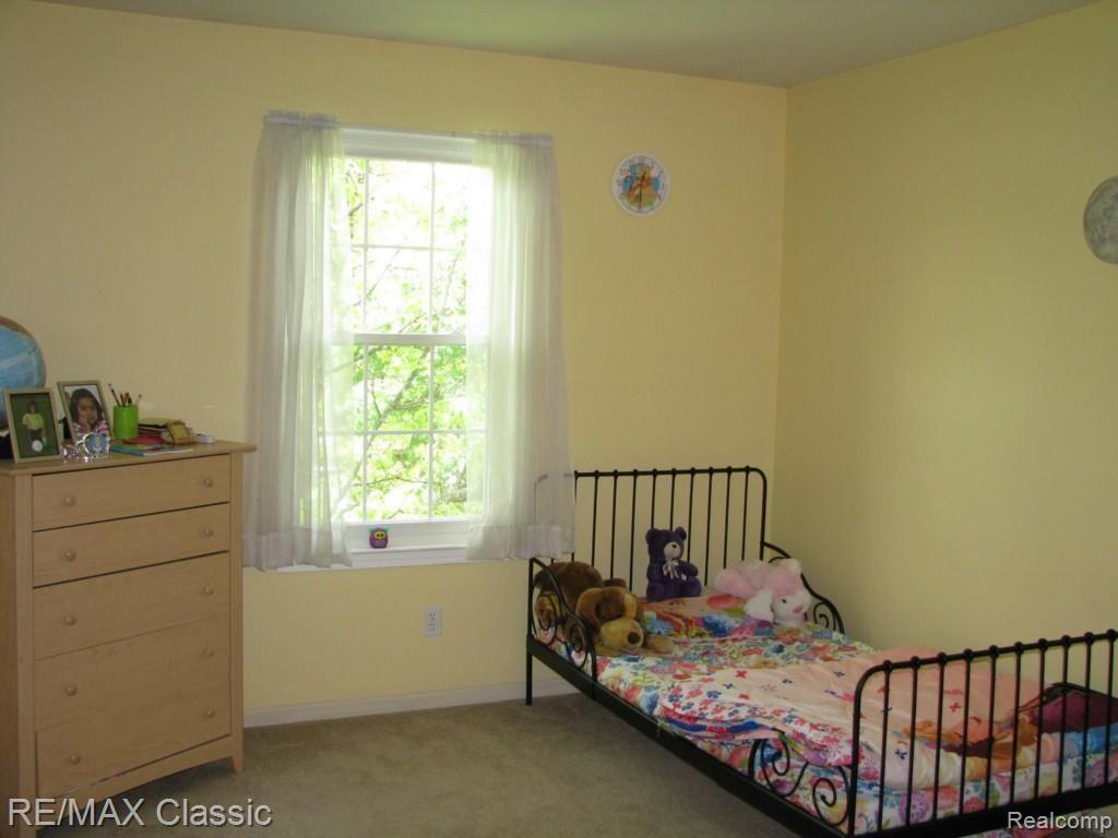 24735 Jamestowne Road Novi, MI 48375 - Photo 20 of 26 23 IMG_0062.jpg