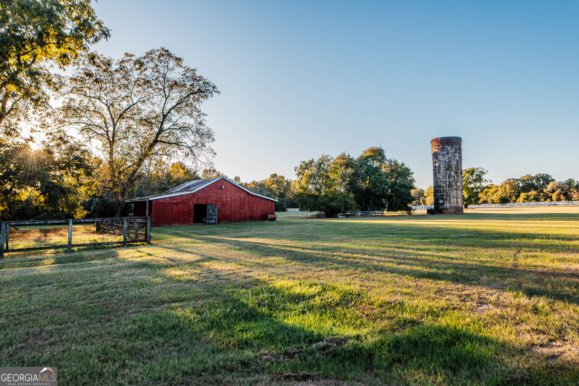 200 Felton Road Perry, GA 31069 - Photo 100 of 128 a front view of a house with a yard