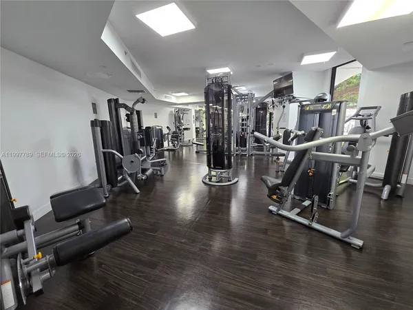 $2,300 | 3300 Northeast 192 Street, Unit 210, Aventura, FL 33180