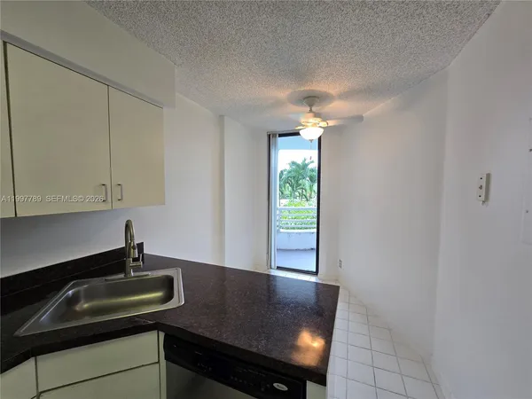 $2,300 | 3300 Northeast 192 Street, Unit 210, Aventura, FL 33180