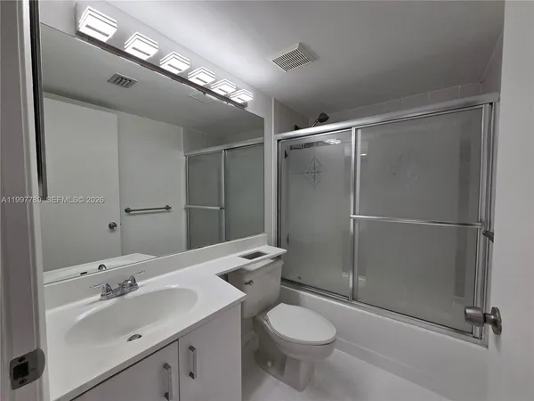 $2,300 | 3300 Northeast 192 Street, Unit 210, Aventura, FL 33180