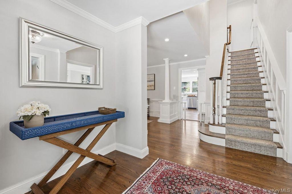 55 Harris Road Katonah, NY 10536 - Photo 6 of 50 Entry