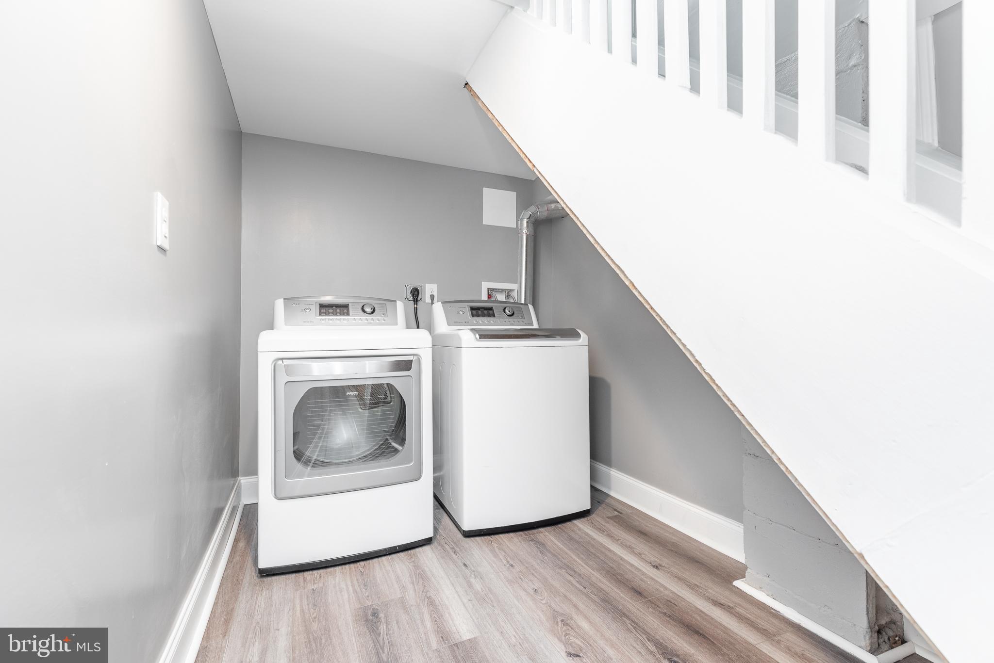4924 Brookwood Road Baltimore, MD 21225 - Photo 20 of 24 Laundry