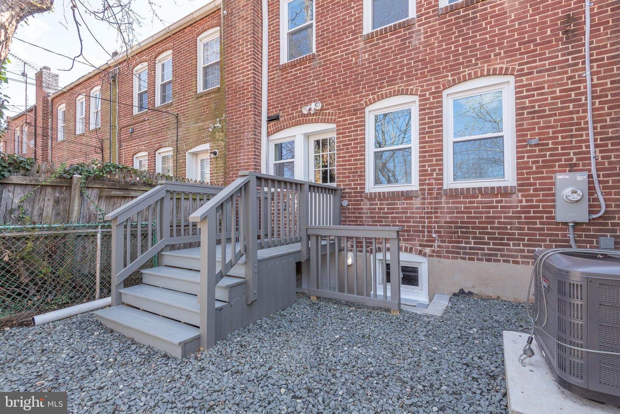 4924 Brookwood Road Baltimore, MD 21225 - Photo 21 of 24 Outise1