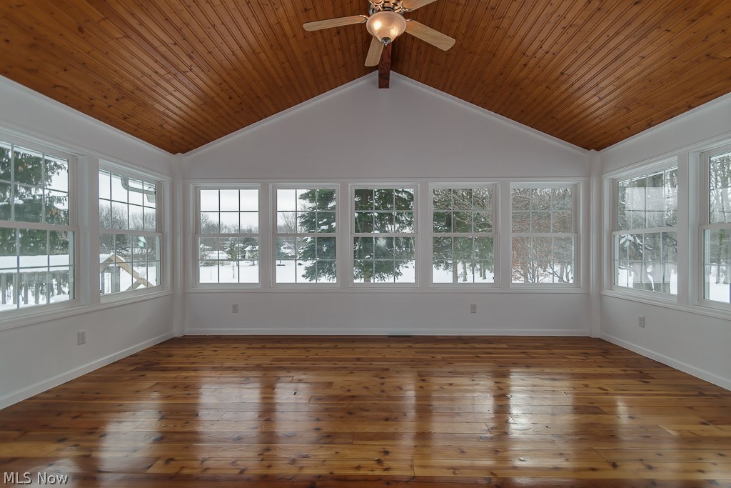 10050 Johnnycake Ridge Road Mentor, OH 44060 - Photo 5 of 33 Stunning sun room