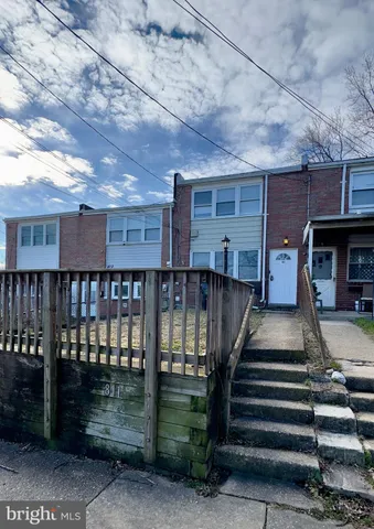 a view of outdoor space with deck and deck