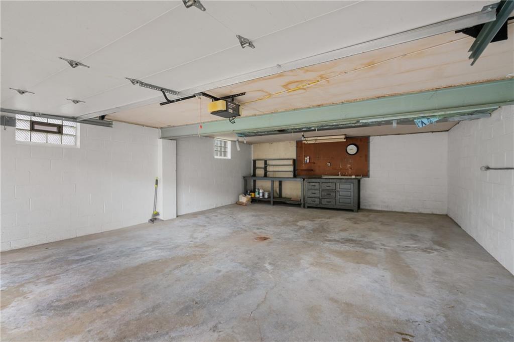 11490 McKee Road Irwin, PA 15642 - Photo 22 of 28 a view of garage