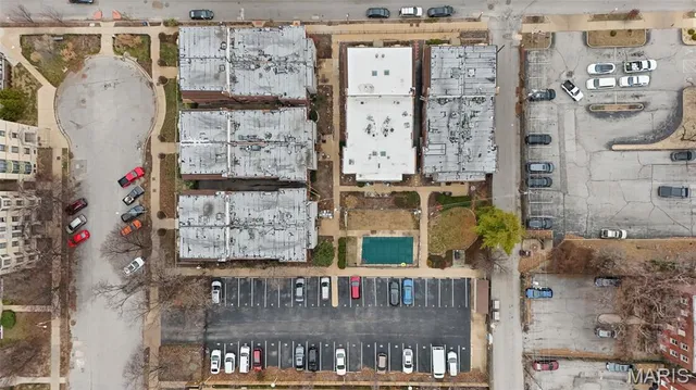 $185,000 | 335 North Boyle Avenue, Unit D4, St. Louis, MO 63108