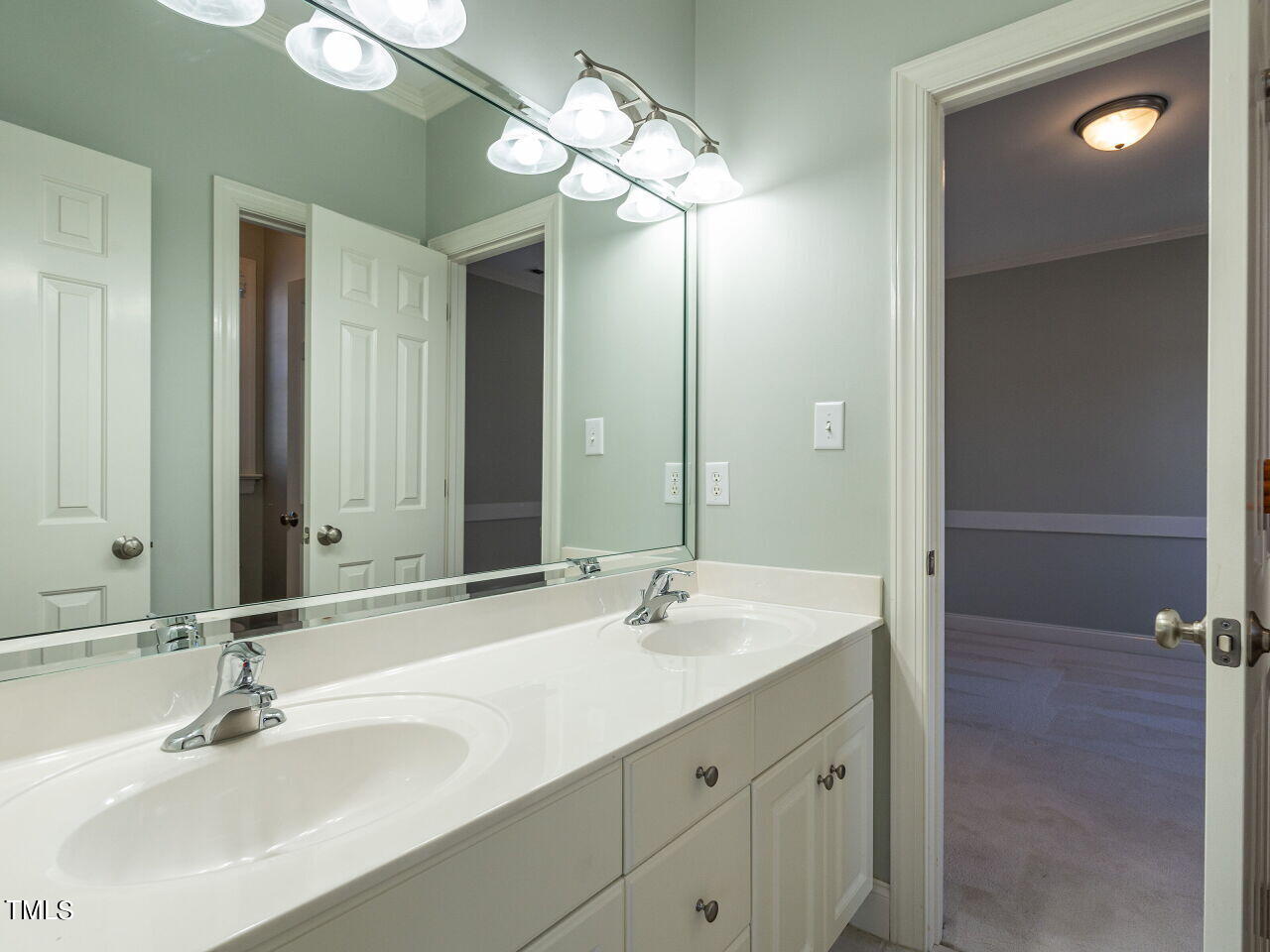 6125 Wilkinsburg Road Raleigh, NC 27612 - Photo 29 of 40 030-1280x960-bathroom
