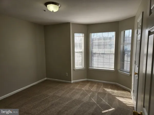 $210,000 | 14005 Lord Marlborough Place, Unit 215, Upper Marlboro, MD 20772