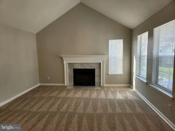 $210,000 | 14005 Lord Marlborough Place, Unit 215, Upper Marlboro, MD 20772