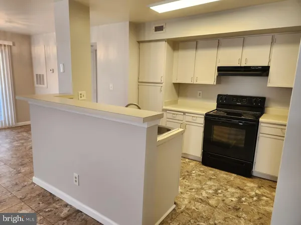 $210,000 | 14005 Lord Marlborough Place, Unit 215, Upper Marlboro, MD 20772