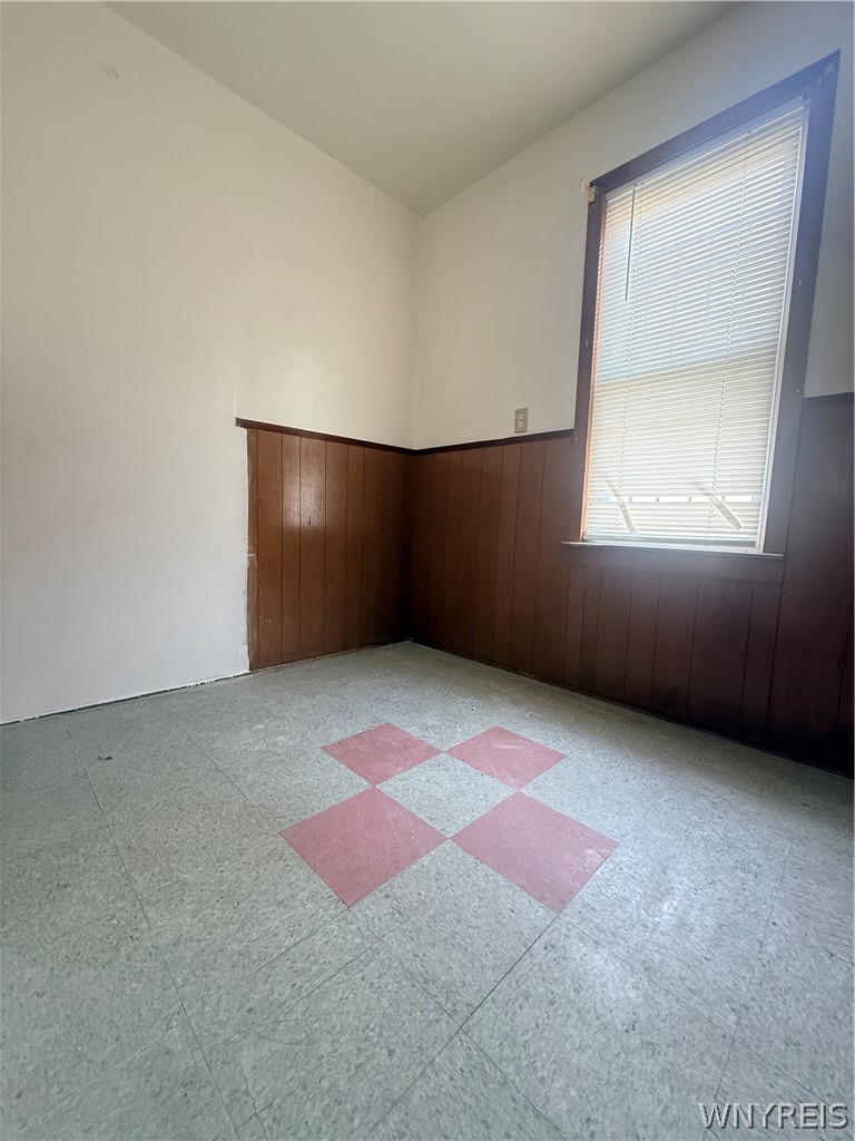 45 Roma Avenue Buffalo, NY 14215 - Photo 8 of 26 Gallery Image 8