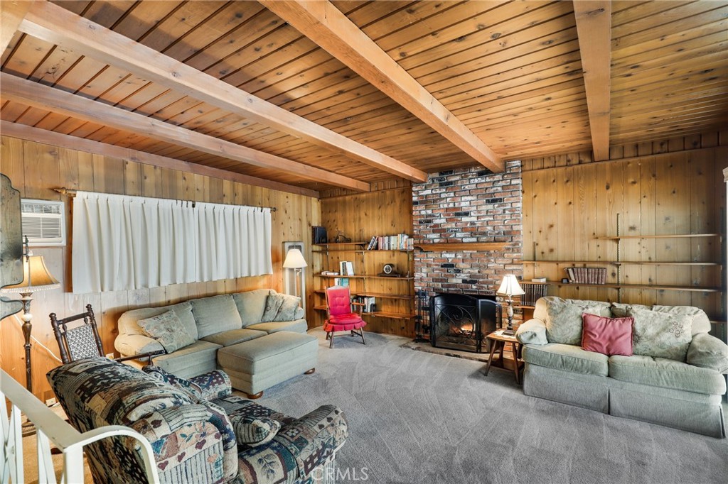 2439 East Paradise Road Anaheim, CA 92806 - Photo 7 of 45 Gallery Image 7