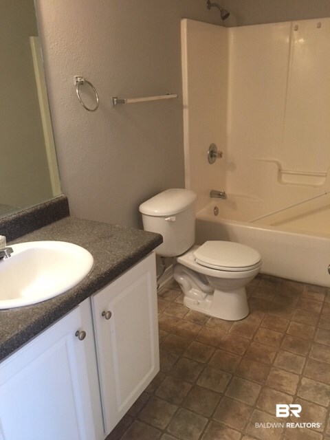 4008 Kendallbrook Loop Foley, AL 36535 - Photo 6 of 13 Gallery Image 6