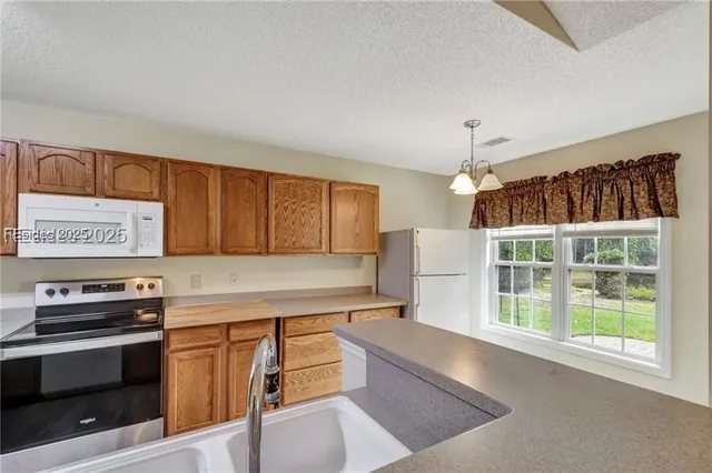 $475,000 | 4 Wellington Court, Bluffton, SC 29910