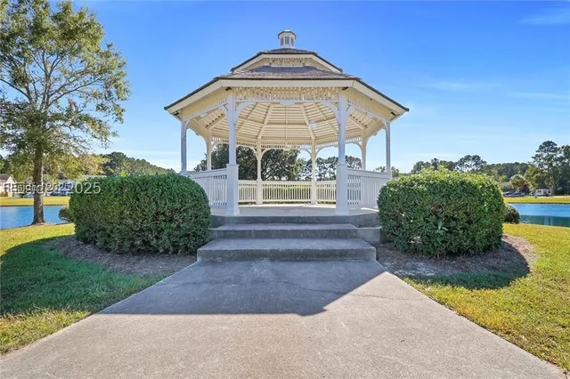 $475,000 | 4 Wellington Court, Bluffton, SC 29910