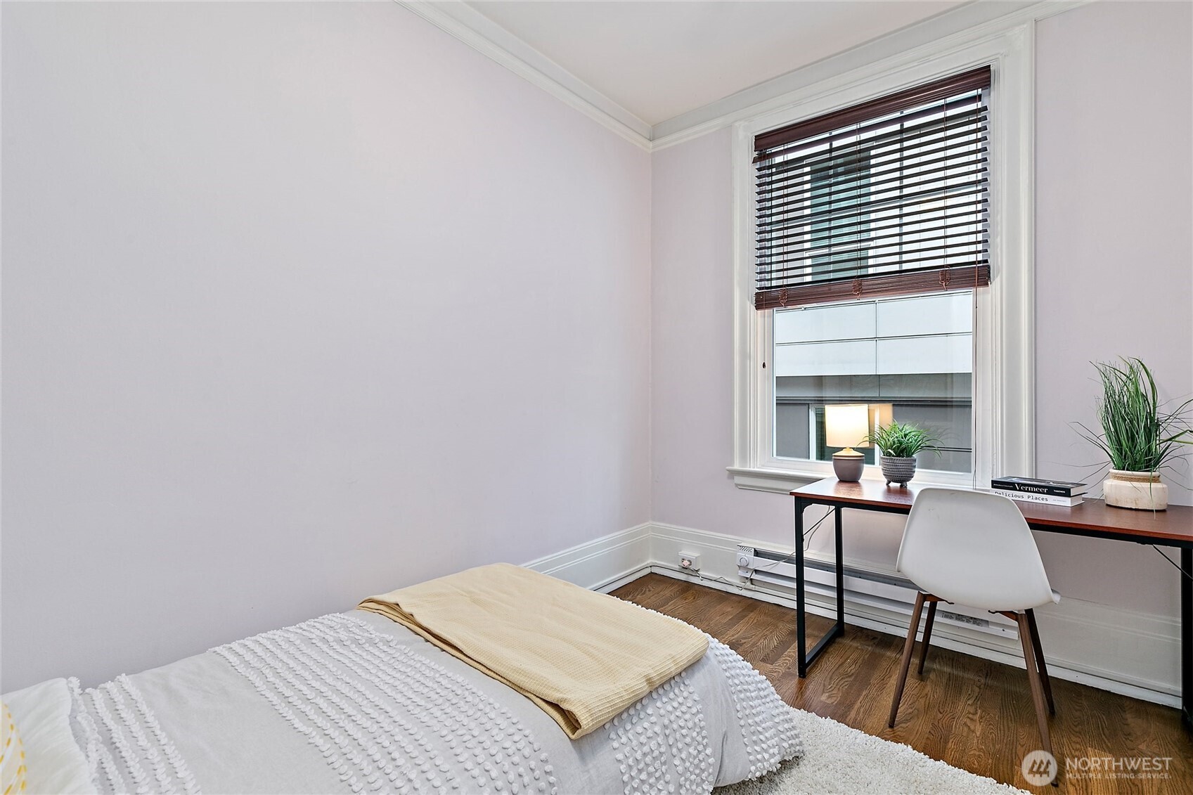 615 Boren Avenue, Unit 27 Seattle, WA 98104 - Photo 13 of 22