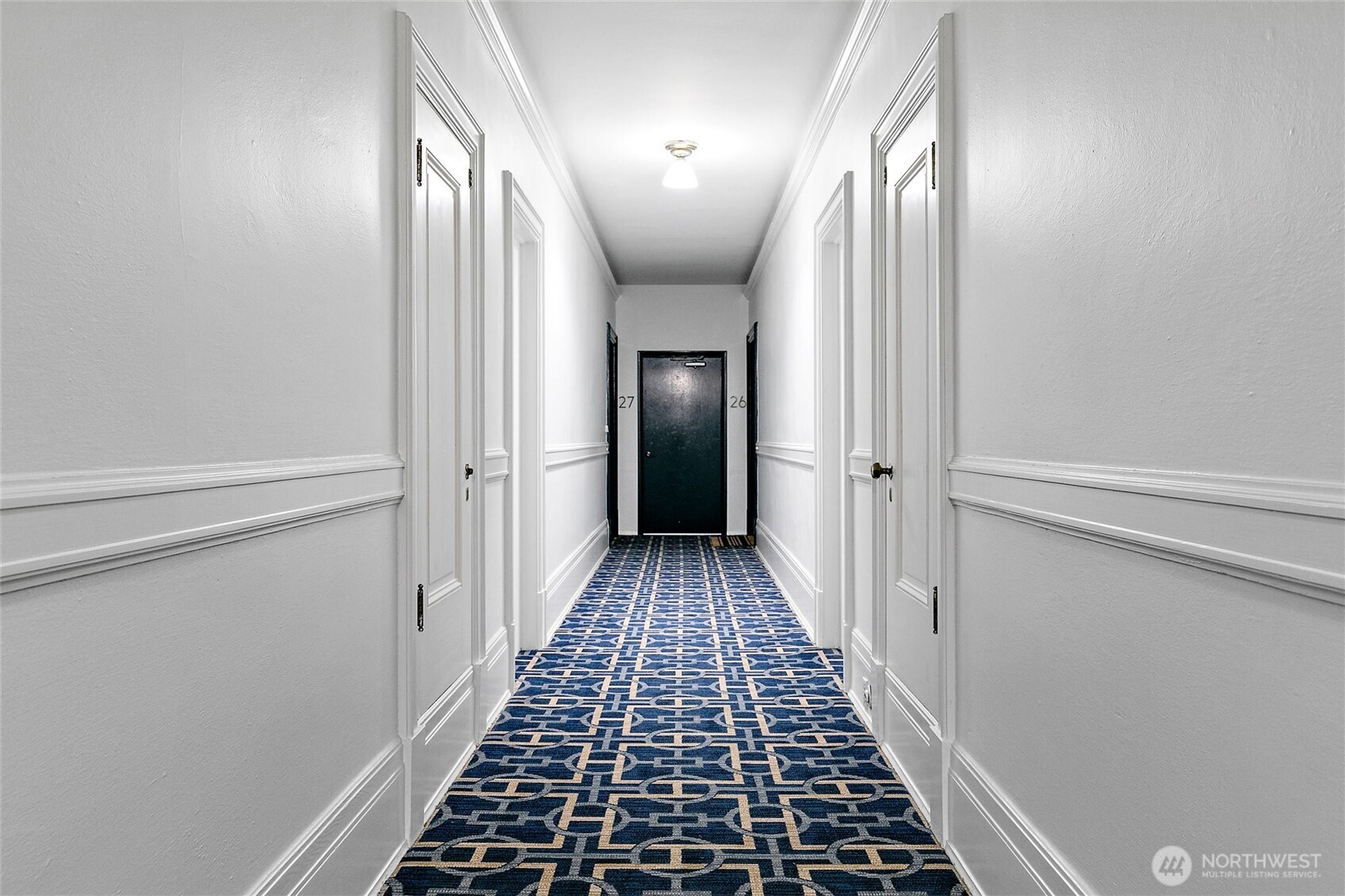 615 Boren Avenue, Unit 27 Seattle, WA 98104 - Photo 17 of 22