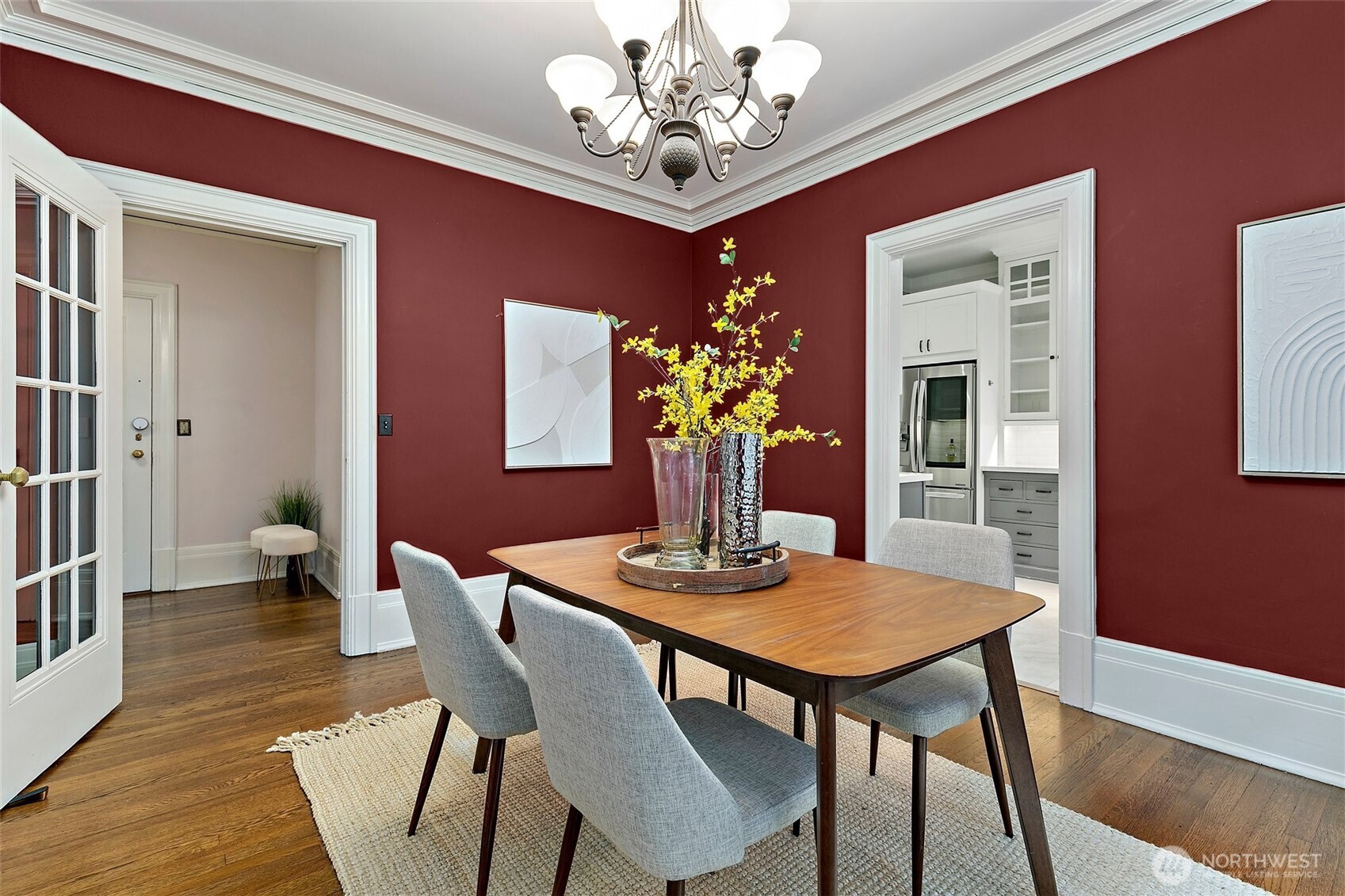 615 Boren Avenue, Unit 27 Seattle, WA 98104 - Photo 7 of 22