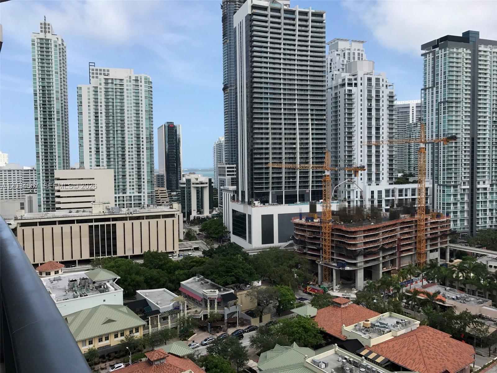 55 Southwest 9th Street, Unit 1605 Miami, FL 33130 - Photo 15 of 17