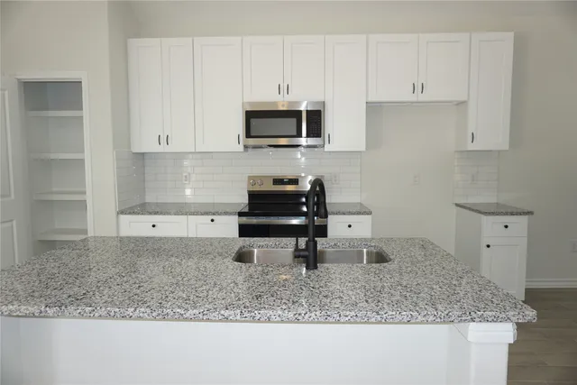 $159,900 | 11849 Nelwood Street, Willis, TX 77318