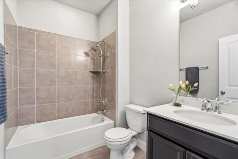 $675,000 | 2300 Centennial Loop, Round Rock, TX 78665