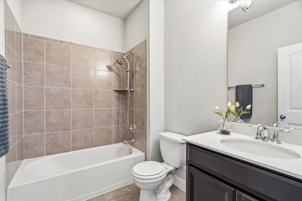 $695,000 | 2300 Centennial Loop, Round Rock, TX 78665