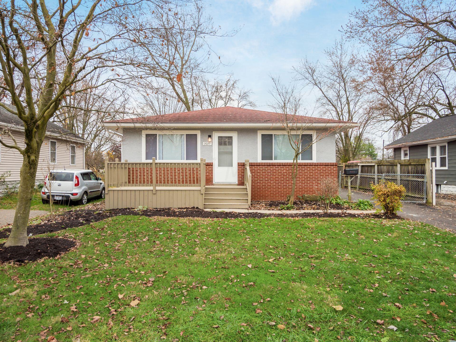 2071 Sale Road Columbus, OH 43224 - Photo 2 of 23 003_4f8151cee_N 2071 Sale 093