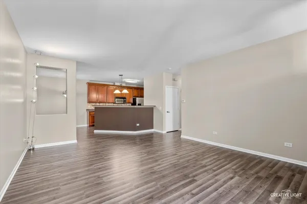 $2,700 | 8814 Concord Lane, Unit H, Justice, IL 60458
