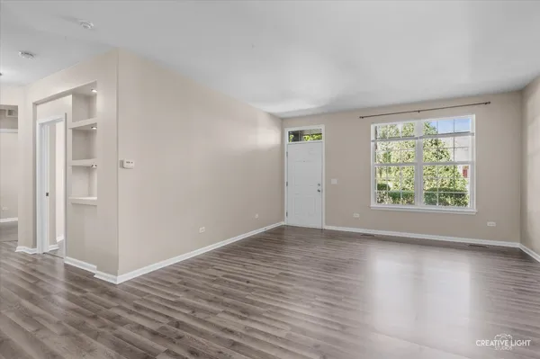 $2,700 | 8814 Concord Lane, Unit H, Justice, IL 60458
