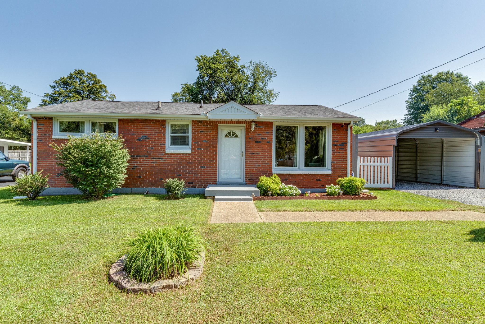 131 Scenic View Road Old Hickory, TN 37138 - Photo 1 of 27 Gallery Image 1