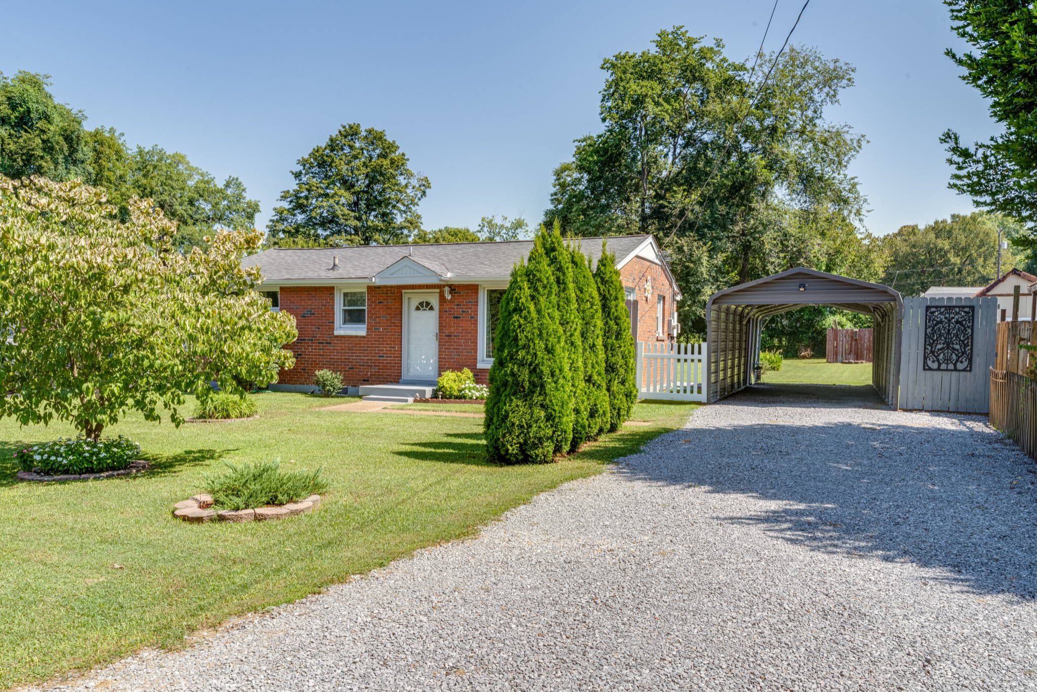 131 Scenic View Road Old Hickory, TN 37138 - Photo 3 of 27 Gallery Image 3