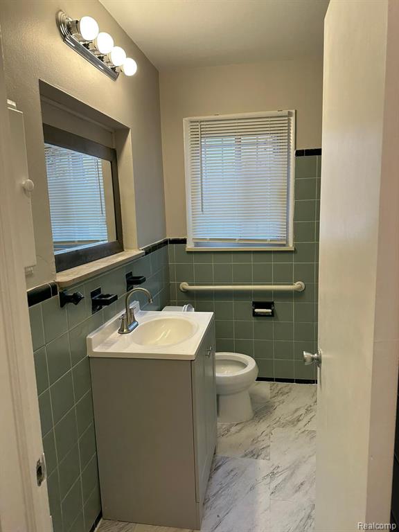 19522 Edinborough Road Detroit, MI 48219 - Photo 15 of 26
