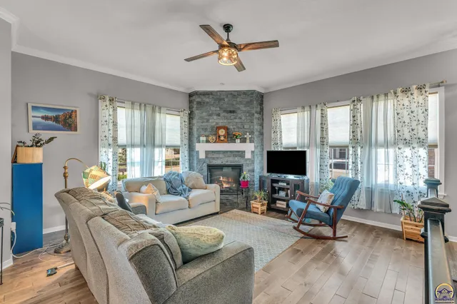 $414,900 | 21607 West 120th Street, Olathe, KS 66061