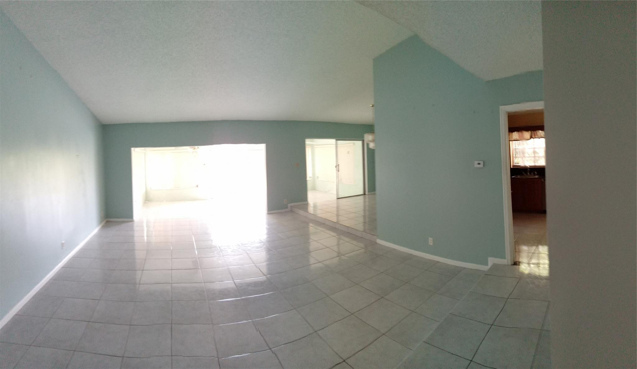 4810 Mango Drive Tamarac, FL 33319 - Photo 5 of 14 Photo 5