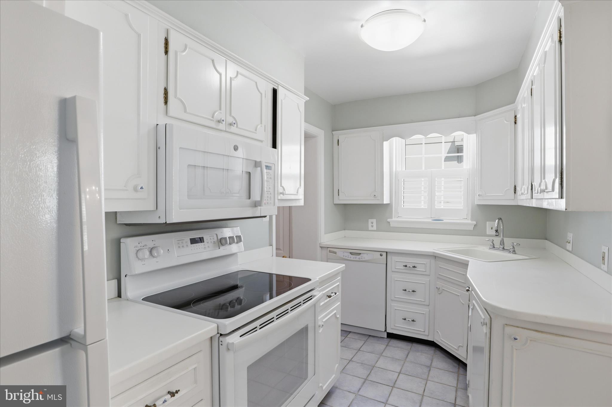 10010 Raynor Road Silver Spring, MD 20901 - Photo 14 of 45 Kitchen