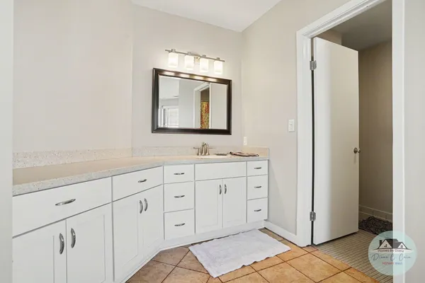 $244,900 | 297 West Clay Avenue, Unit 411, Muskegon, MI 49440