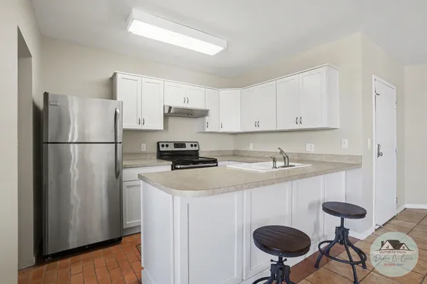 $244,900 | 297 West Clay Avenue, Unit 411, Muskegon, MI 49440
