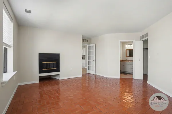 $244,900 | 297 West Clay Avenue, Unit 411, Muskegon, MI 49440