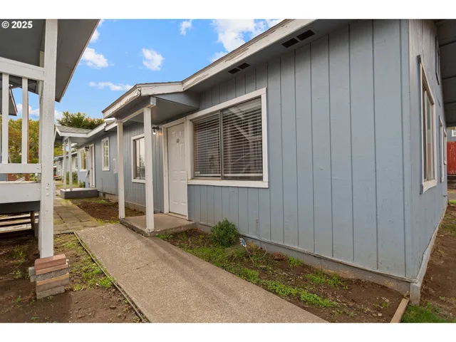 $3,000,000 | 1106 Emerson Drive, The Dalles, OR 97058