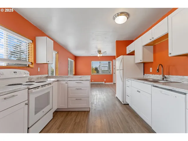 $3,000,000 | 1106 Emerson Drive, The Dalles, OR 97058